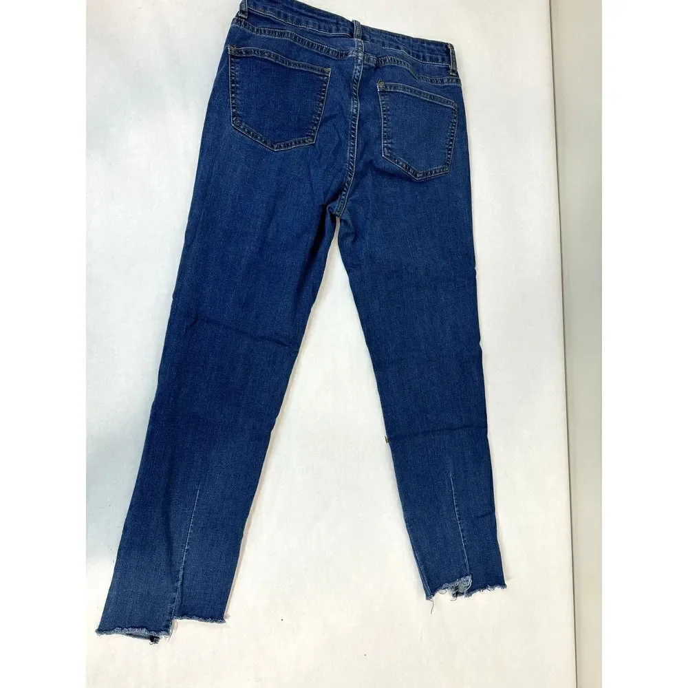 Romeo & Juliette Couture High-Rise Jeans Raw Hem -- Size M (28)